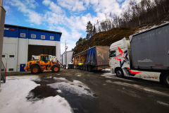 Stele-Trans-international-transport-37